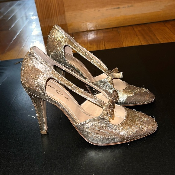 Maison Margiela Distressed Metallic Leather Pumps - Picture 3 of 10